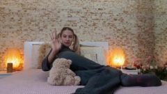 Spy Cam In Tinie Step Sister’s Room – Teen Farting In Sweet Pajamas